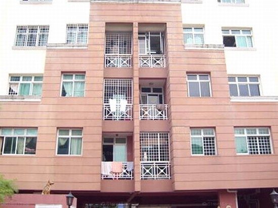 Aston Lodge — exterior