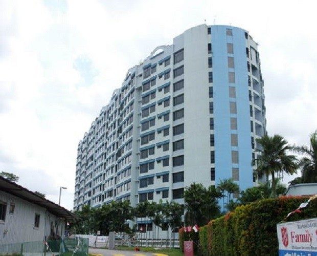 Avon Park — exterior