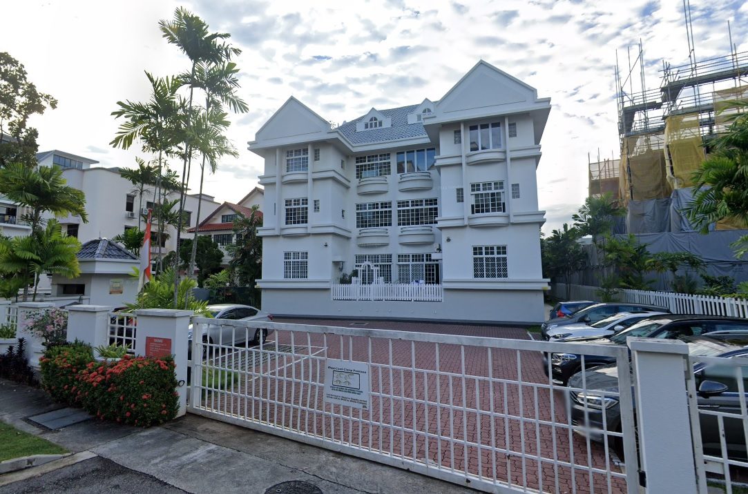 Candeville — exterior