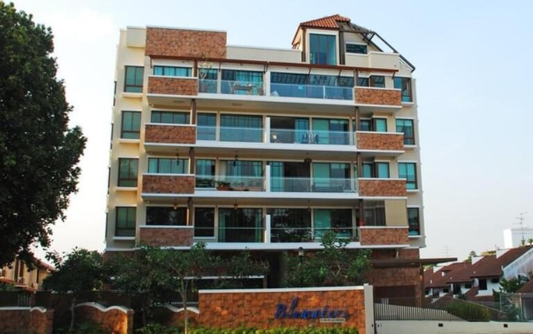 Bluwaters — exterior